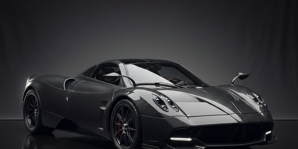Pagani Huayra — exposed carbon fiber